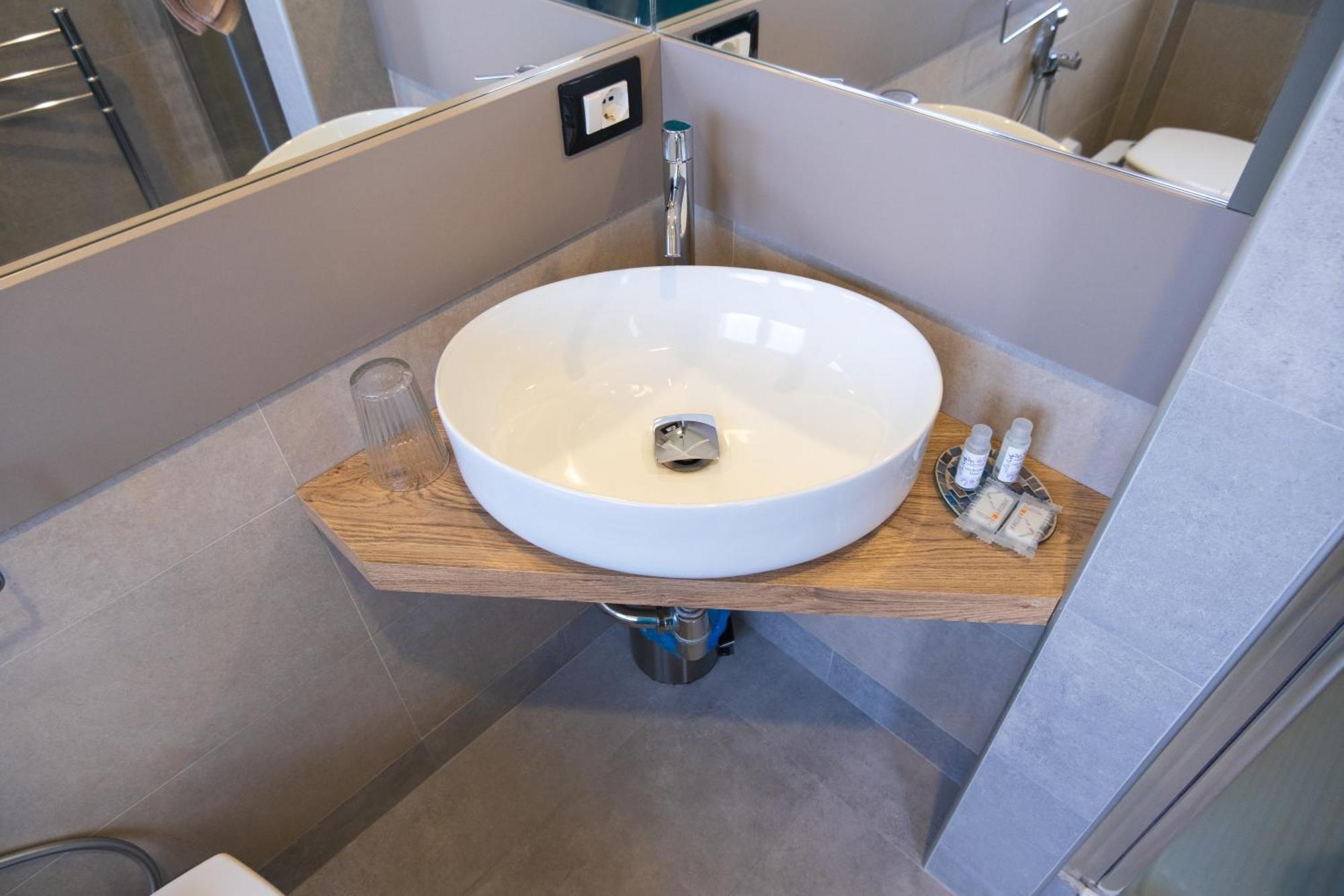 Avezzano 3E60 Hotel Ngoại thất bức ảnh